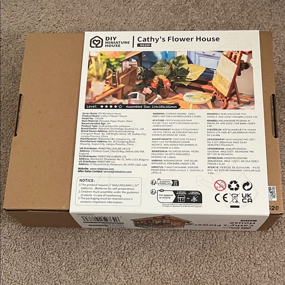 Rolife DIY Miniature House Kit - Picture 3 of 4